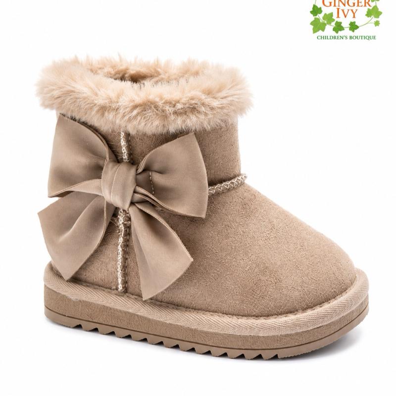Ginger Ivy WINTER Cozy Warm Bow Boots for Kids - Soft Faux Fur Lining & Adorable Bow Design - Perfect for Cold Weather (7625)